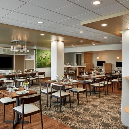 亚历山德里亚西南艾森豪威尔大道假日酒店 外观 照片